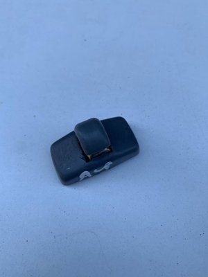 Гачок, кріплення козирка Audi A4 B5 2000 р., 443857562B, б.в. 443857562B фото