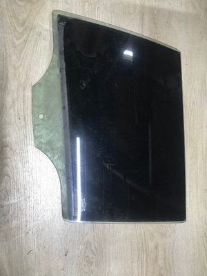 Стекло задних левых дверей Skoda Octavia A5 универсал, 1Z282139875, б.у. 1Z282139875 фото