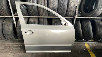 Двері передні праві Skoda Octavia A5 FL, 2010 р., 1Z0831056, б.в. 1Z0831056 фото