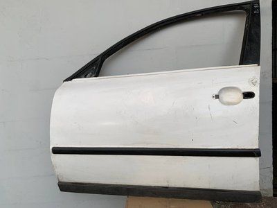 Двері передні ліві Volkswagen B5, б.в. 45678899988 фото