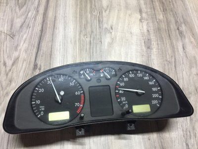 Приборна панель Skoda Octavia A5 Б.у. ш8877 фото