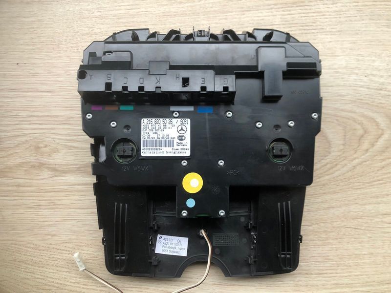 Плафон стелі центральний Mercedes w221, S-клас, б.в. 2168205026 фото