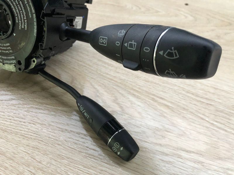Переключатель подрулевой в сборе, датчик угла поворота угла Mercedes W251, R-class, б.у. 1645450716 фото