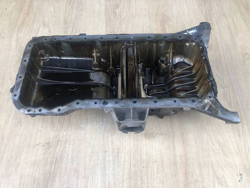 Піддон двигуна Mercedes двигун M273 V8, 4.7л.,б.в 2730142802 2730142802 фото