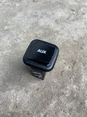 Кнопка AUX Skoda Fabia 2, 5J0035475, б.у. 5J0035475 фото