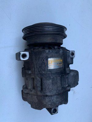 Компресор кондиціонера Audi A4 B5 1.9 TDI 2000 р., 8D0260808, б.в. 8D0260808 фото