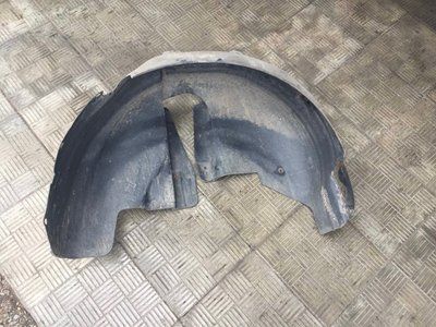 Підкрилок задній правий 3В0810972А Volkswagen B5+ універсал, б.в. 3В0810972А фото