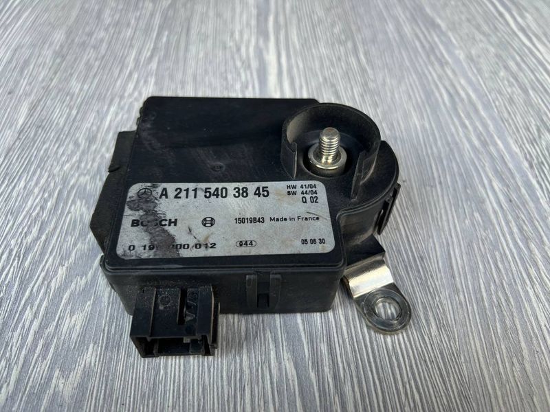 Блок управления аккумулятора Mercedes W211 E-class, 2115403845, б.у. 2115403845 фото