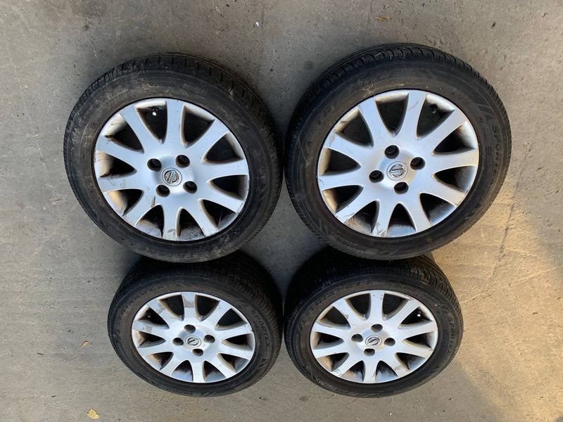 Комплект легкосплавних дисків 4/114,3 з гумою 205/55 R16 Nissan.,б.в. 980809 фото