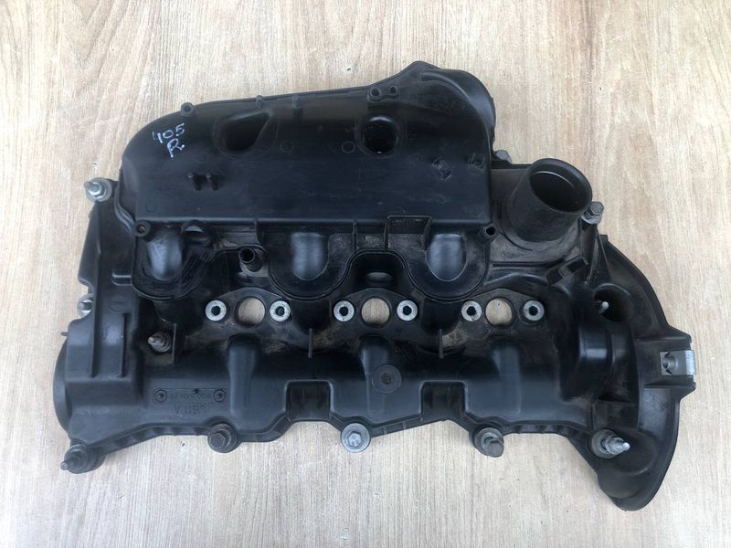 Впускний колектор-кришка клапанів права Range Rover L405 3.0 дизель,б.в 9X2Q9424FE 9X2Q9424FE фото