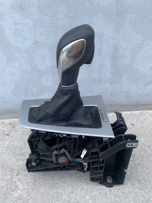 Ручка АКПП с ручкой, рамкой и кожухом Ford Focus MK3, 2011-2018 г., USA, BV6P7K004LB3JA6, б.у. BV6P7K004LB3JA6   фото