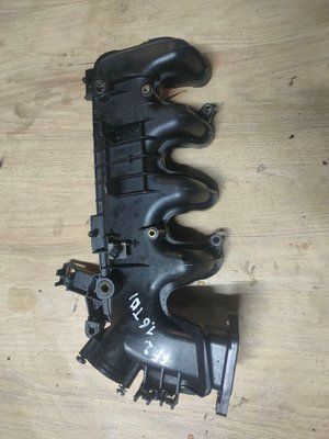 Впускний колектор Ford Focus 2010 р., 1.6 дизель, 9684941780, б.в. 9684941780 фото