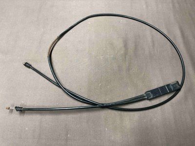 Трос замка капота передняя часть 2518800059 Mercedes W251 R-class, б.у. 2518800059 фото