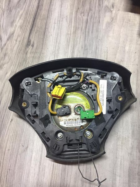 Подушка безопасности водителя FDAN9L1ECFQ Ford Focus 1, б.у. FDAN9L1ECFQ фото