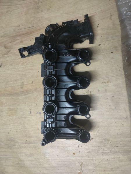 Впускний колектор Ford Focus 2010 р., 1.6 дизель, 9684941780, б.в. 9684941780 фото