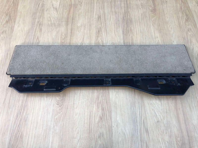 Панель задніх дверей, що піднімаються LR083971, CK52425A92A Range Rover Vogue L405, б.в. LR083971, CK52425A92A фото