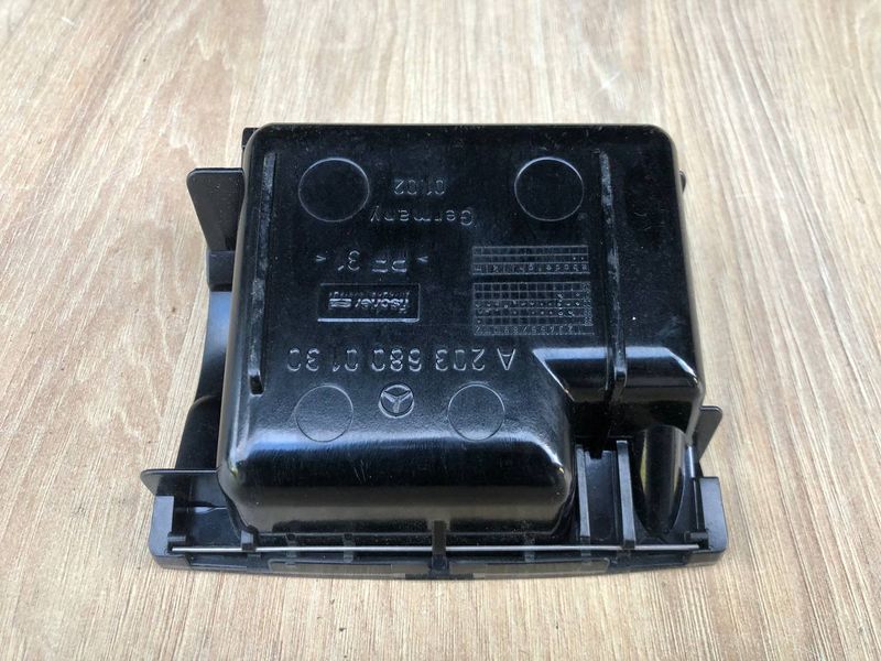 Пепельница Mercedes C-class w203, б.у 2036800130  2036800130 фото
