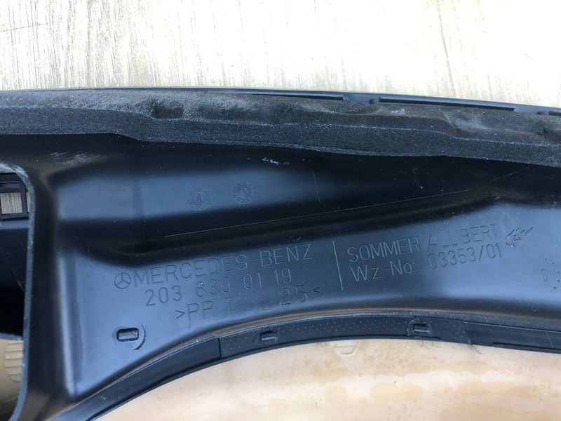 Торпеда, панель Mercedes C-class w203, б.у 2038300119  2038300119 фото