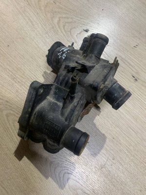 Корпус термостата Skoda Felicia 1.6 бензин AEE., 032121111D, б.в. 032121111D фото