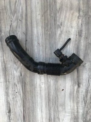 Патрубок воздушного фильтра Skoda Octavia A5, б.у. 1k0 129 684 1k0 129 684 фото