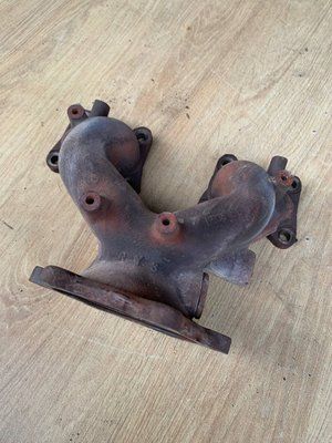 Выпускной коллектор Nissan Almera Classic B10RS 2006-2012 г., 1.6 бензин, 1400495F0А, б.у. 1400495F0А фото