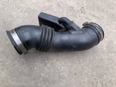 Патрубок корпуса воздушного фильтра Subaru Impreza 3, 2.0 бензин, 2007-2011 г., 14457AA490, б.у. 14457AA490 фото