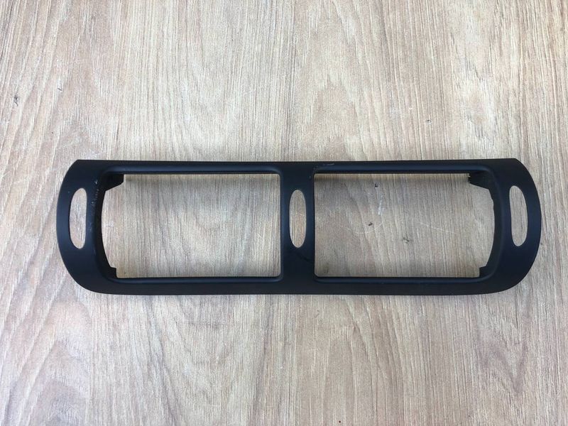 Рамка,накладка центральнго консолю Mercedes C-class w203, купе б,в 2038302254 2038302254 фото