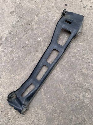 Кронштейн крыла переднего правого Subaru Impreza 3, 2007-2011 г., 57160FG0009P, б.у. 57160FG0009P фото