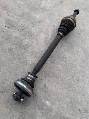 Полуось передняя левая Dacia Logan 1, 2006 г., 1.4 бензин, 8200985010, б.у. 8200985010 фото