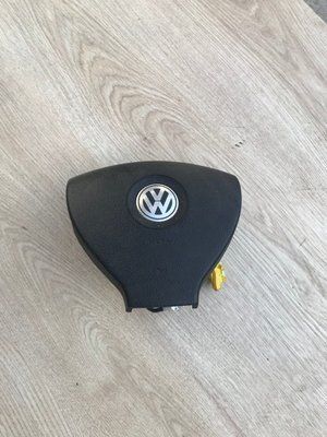 Подушка безопасности водителя Volkswagen Jetta 2007 г. седан, 1K0880201BD, б.у. 1K0880201BD фото