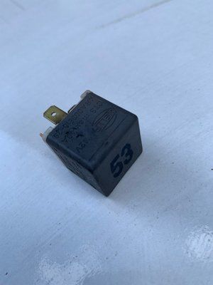 Реле вентилятора, реле 53 Audi A4 B5 2000 р, б. в .141951253B 141951253B8 фото
