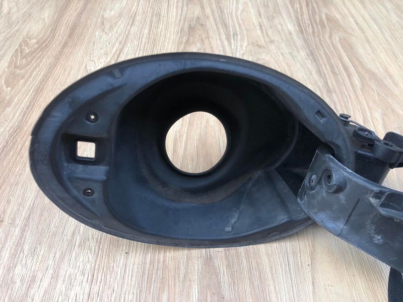 Лючок, ніша механізм бака 2516300167, 2515840317 Mercedes W251, R-class, б.в. 2515840317 фото