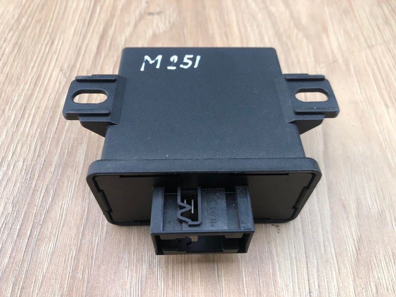 Блок регулювання кута нахилу фар 2118708726 Mercedes W251, R-class, б.в. 2118708726 фото