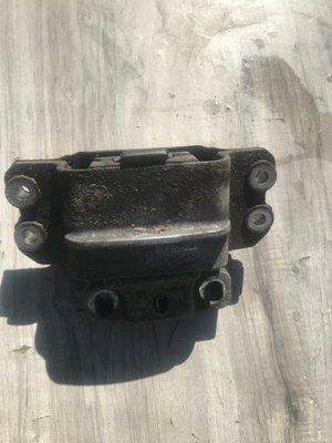 Подушка КПП Skoda Octavia A5 1.6 бензин лифтбек 2005 г, б.у. 1K019955L 1K019955L фото