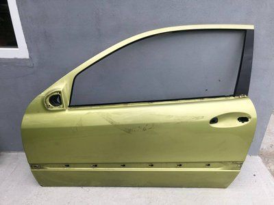 Двері передні ліві Mercedes W203  C-class, б.в. 66766677 фото