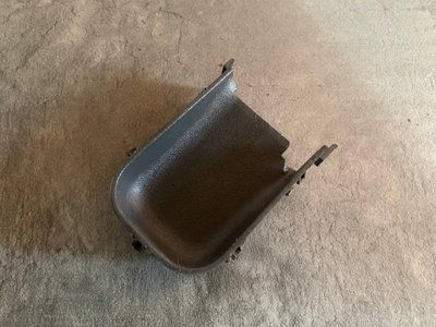 Заглушка внутренней ручки передних правых дверей Nissan Almera N16, 2004 г., б.у. 6587687 фото