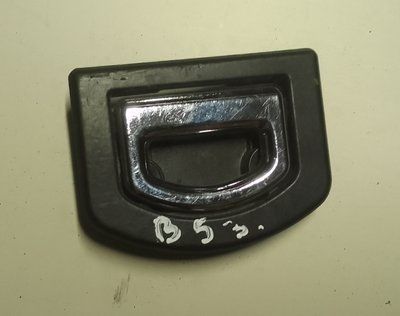 Петлі карти багажника Volkswagen Passat B5, б.в. 1926378442 фото