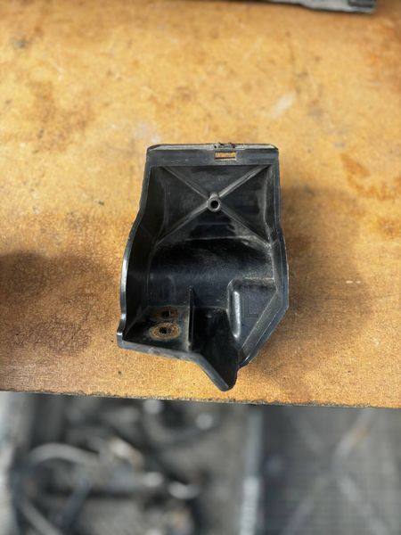 Кронштейн бампера переднего, левый Nissan Almera, б.у 87161-31700  87161-31700  фото