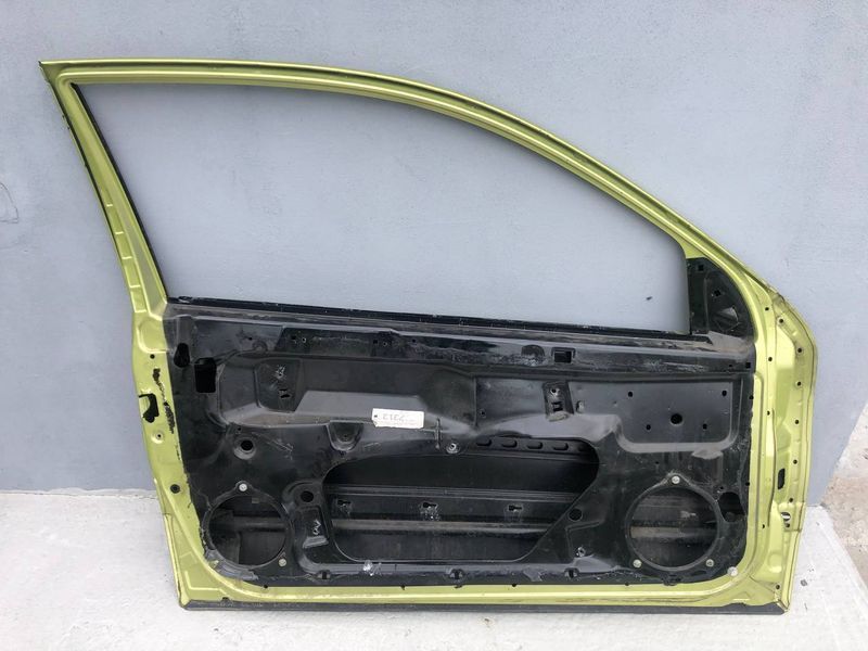 Дверь передняя левая Mercedes W203  C-class, б.у. 66766677 фото
