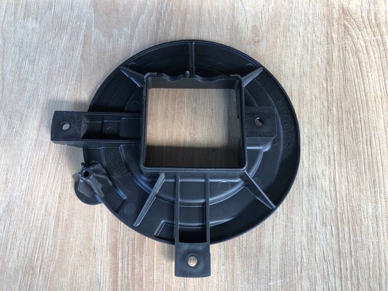 Кронштейн системи опалення MF017660526X Range Rover Vogue L405, б.в. MF017660526X фото