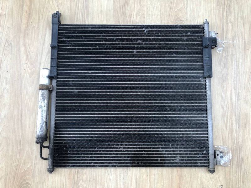 Радіатор кондиціонера дизель 3.0 LR035791, CPLA19C600AD Range Rover Vogue L405, б.в. LR035791, CPLA19C600AD фото