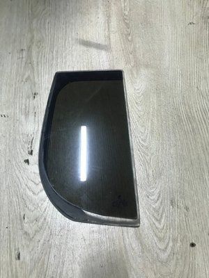 Форточка задних правых дверей Skoda Fabia 2, хэтчбек, 5J9845298E, б.у. 5J98485298E фото