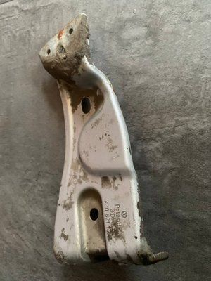Кронштейн крила переднього лівого Volkswagen Passat B6, 2005 р., 3C0821141, б.в. 3C0821141 фото