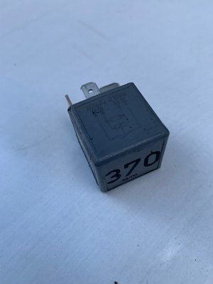 Реле вентилятора, реле 370 Audi A4 B5 2000 р, б. в. 8D0951253 8D095125376 фото
