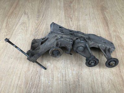 Натягувач приводного ременя Mercedes W169 A-class, б.в 2662000670 2662000670 фото