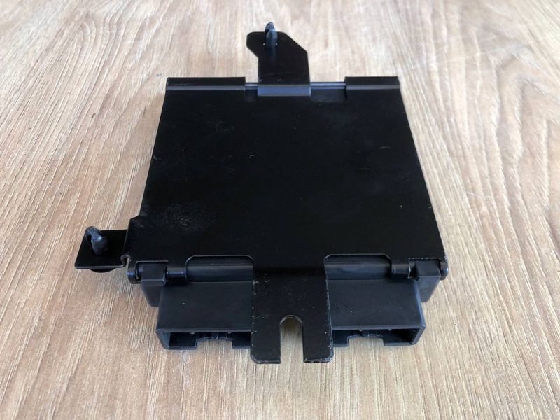 Блок управления боковыми подножками EK5M14C177AA, VPLWP0177, VPLGP0223 Range Rover Vogue L405, б.у. EK5M14C177AA, VPLWP0177, VPLGP0223 фото