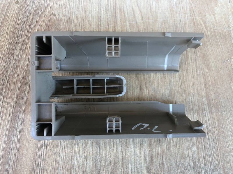 Накладка салазок переднего сиденья LR056794, CK5266410DA Range Rover Vogue L405, б.у. LR056794, CK5266410DA фото