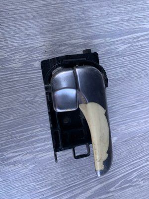 Ручка внутрішня передніх правих дверей Nissan Almera N16, 2005 р., 80670BN800, б.в. 80670BN800 фото