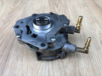 Вакуумный насос 9H2Q2A451BE Range Rover Vogue L405 б.у. 9H2Q2A451BE фото
