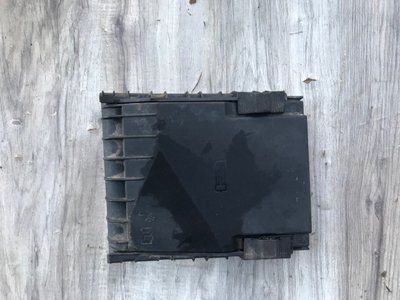 Крышка блока предохранителя Skoda Octavia A5, б.у. 1K0 937 132 F 1K0 937 132 F фото